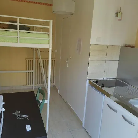 Mini Entre Paris Et Disney, Parking Et Wifi Gratuit Apartment